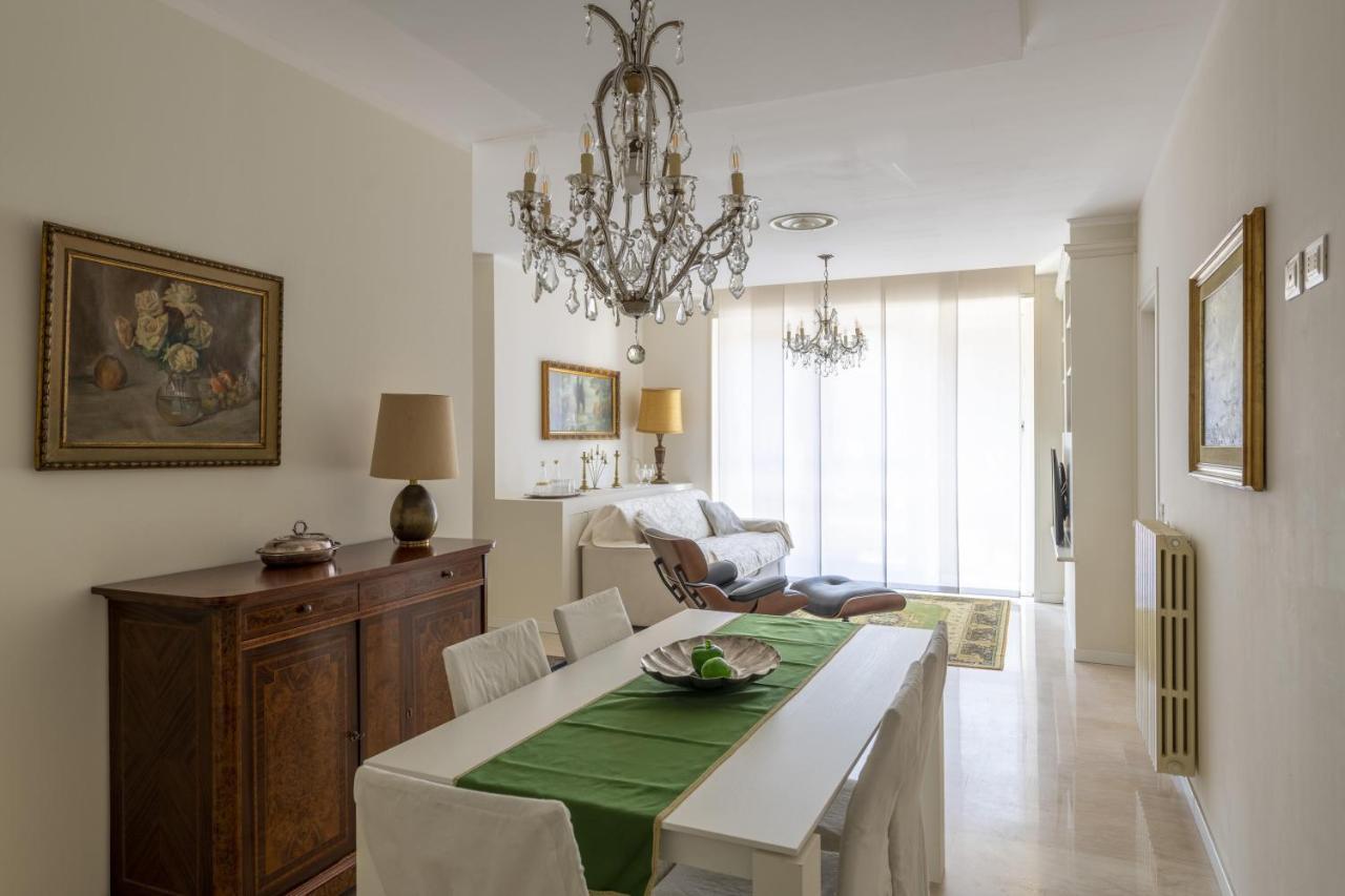 Casa Lazzarini Luxury Apartment Pesaro Bagian luar foto